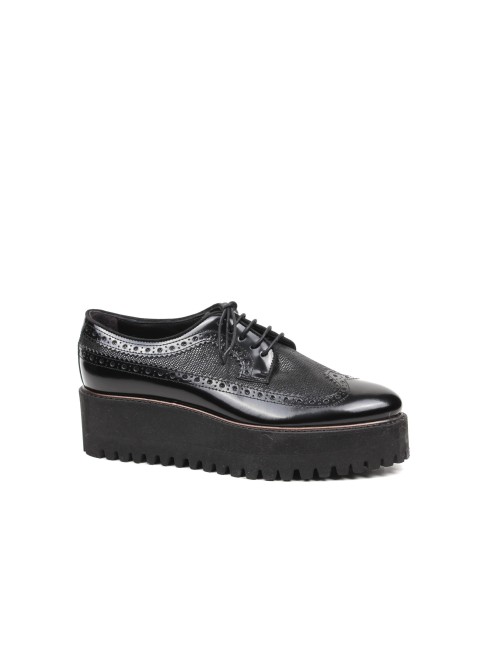 SCHNUERSCHUH D466M