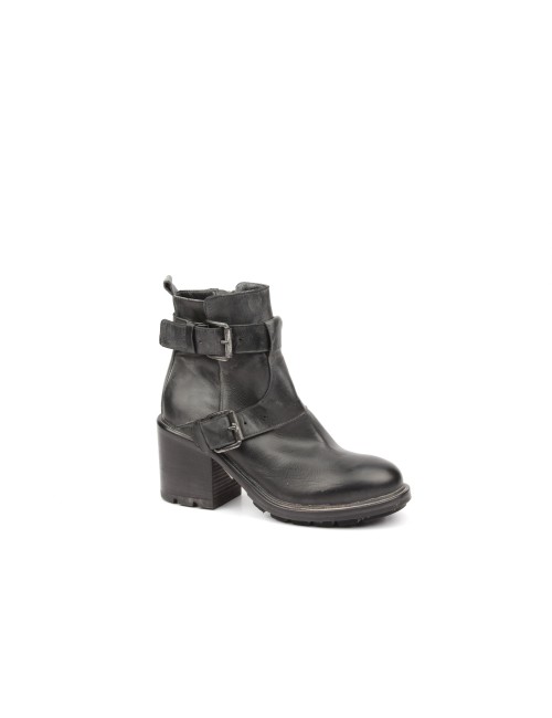 ANKLE BOOT A2136