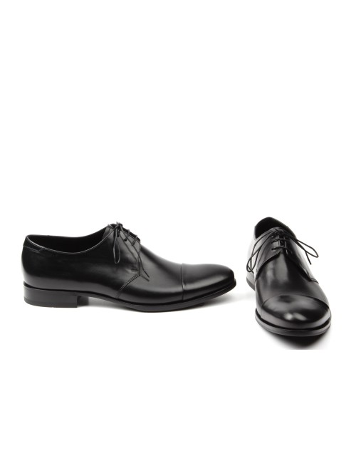 SCHNUERSCHUH FU8300A