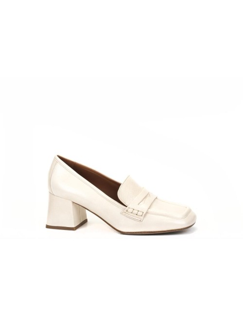 SCARPA CON TACCO GD069