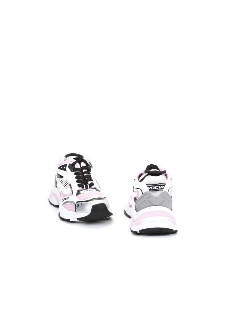 SNEAKER RACE