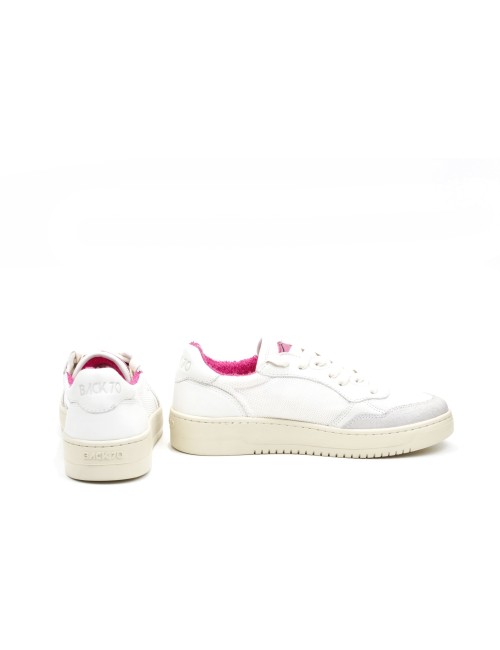 SNEAKER SLAM