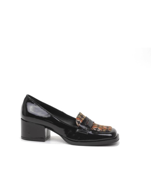 SCARPA CON TACCO MT-235