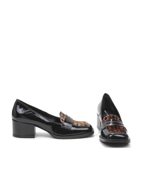 SCARPA CON TACCO MT-235
