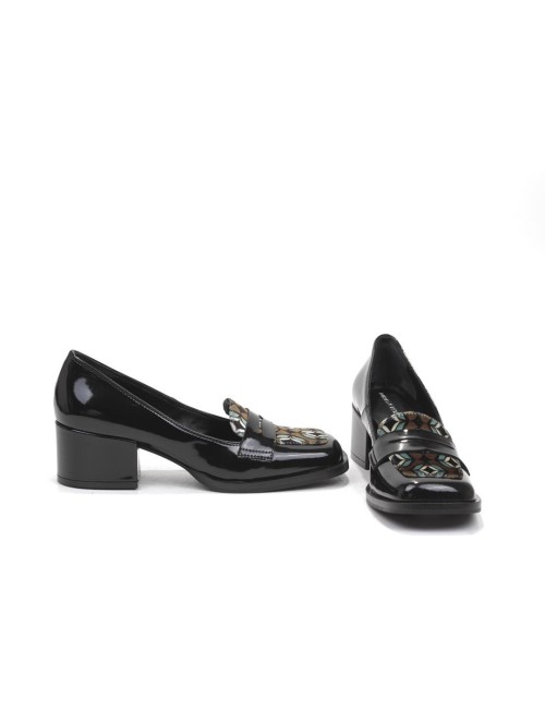 SCARPA CON TACCO MT-235
