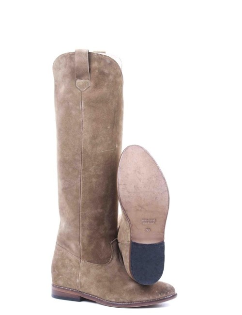 BOOT A5677