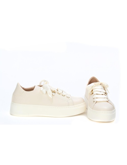 SNEAKER E686M