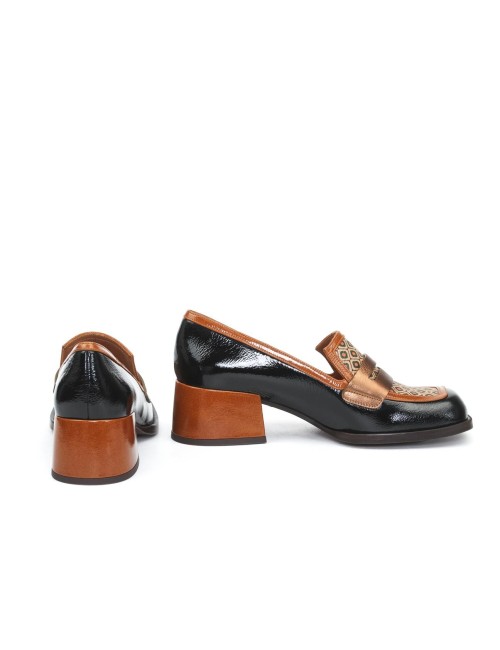 SCARPA CON TACCO BROCHI