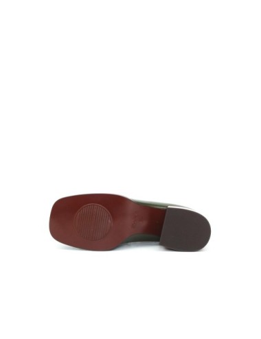 SCARPA CON TACCO BROCHI