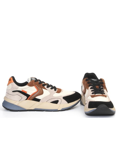 SNEAKER CLUB19