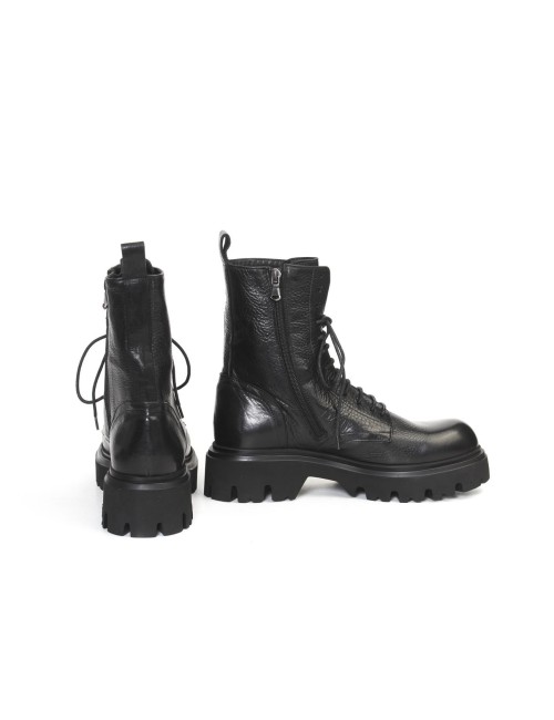 SCHNUERSTIEFELETTE 7544