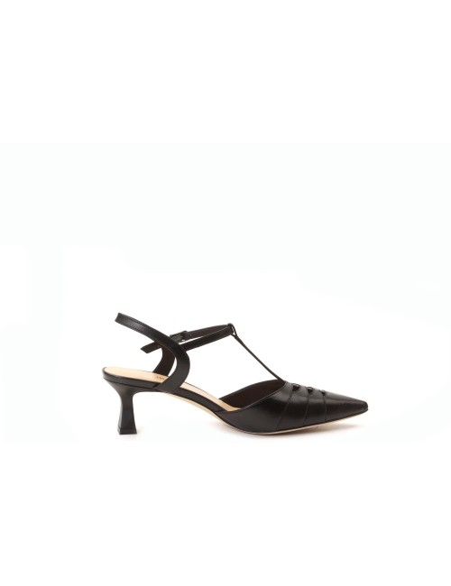 SCARPA CON TACCO CE605