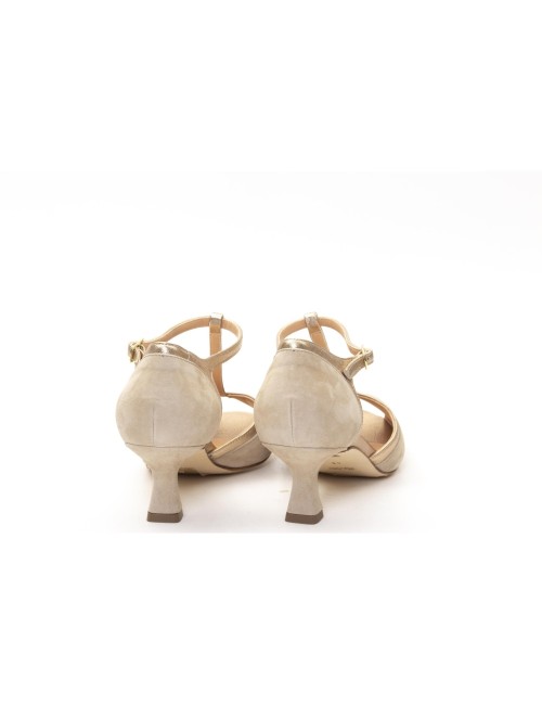 SCARPA CON TACCO LE503