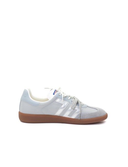 SNEAKER GHOST