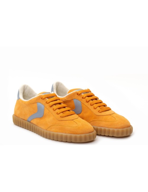 SNEAKER INES